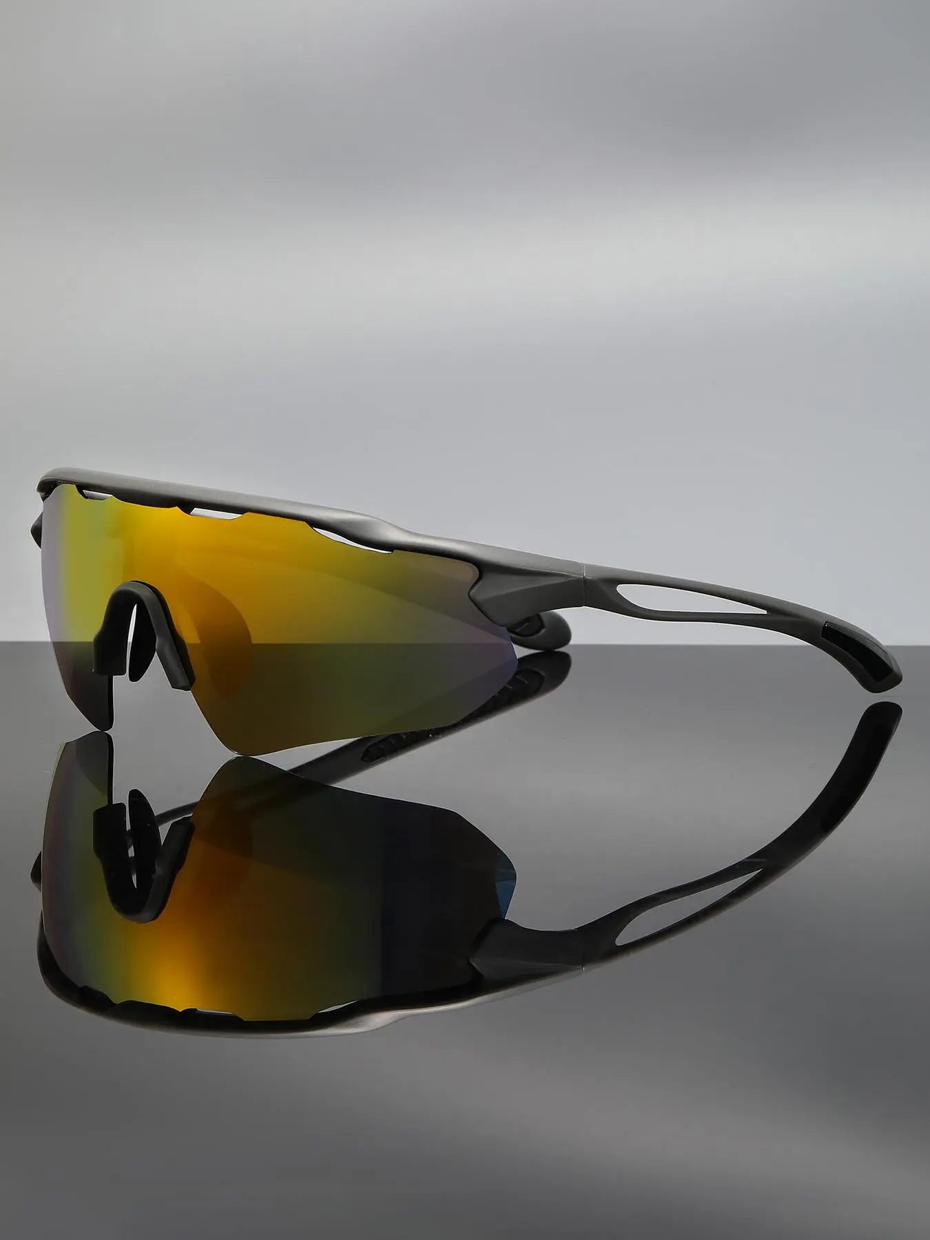 Unisex Hollow Out Design Sporty Sunglasses, Windproof UV Protection Sunglasses, Athletic Sunglasses for Cycling Driving Fishing