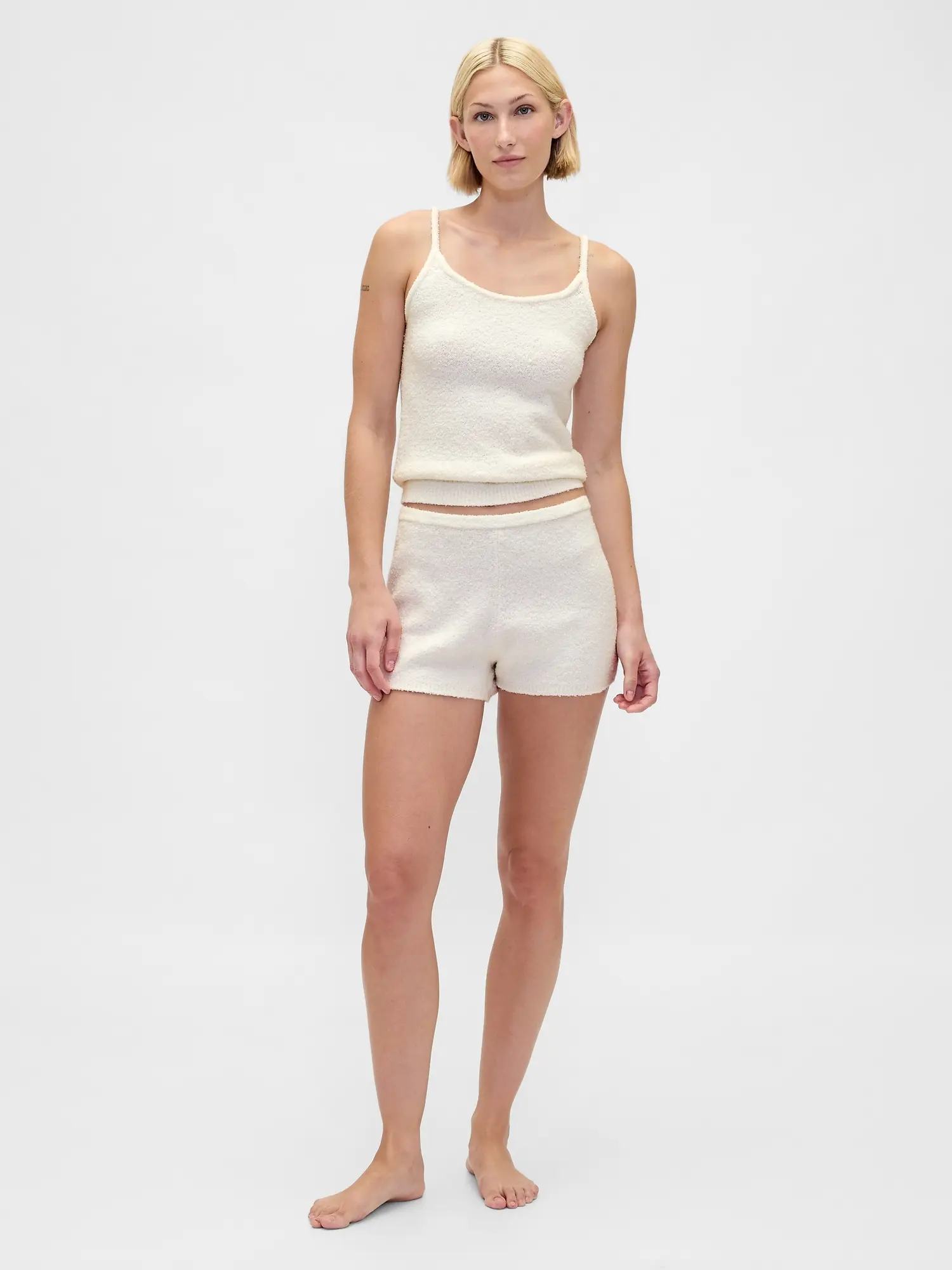 Gap Women's CashSoft Boucle Sweater Shorts Gap Women's CashSoft Boucle Sweater Shorts
