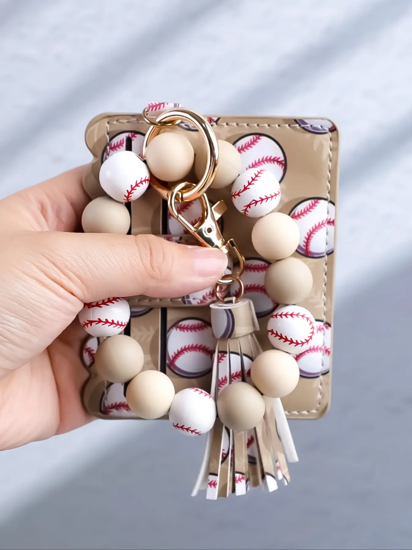 Mini Baseball Style Keychain Card Holder, Keychain Wristlet Strap, Sporty Design with Tassel Accents, Portable Keychain, Keyrings, Perfect Gift for Friends & Family, All Season Use