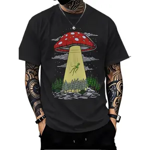 Men's outdoor casual sports T-shirt, geometric pattern, polyester fabric, regular fit, suitable for outdoor leisure activities, machine washable, suitable for all seasons
