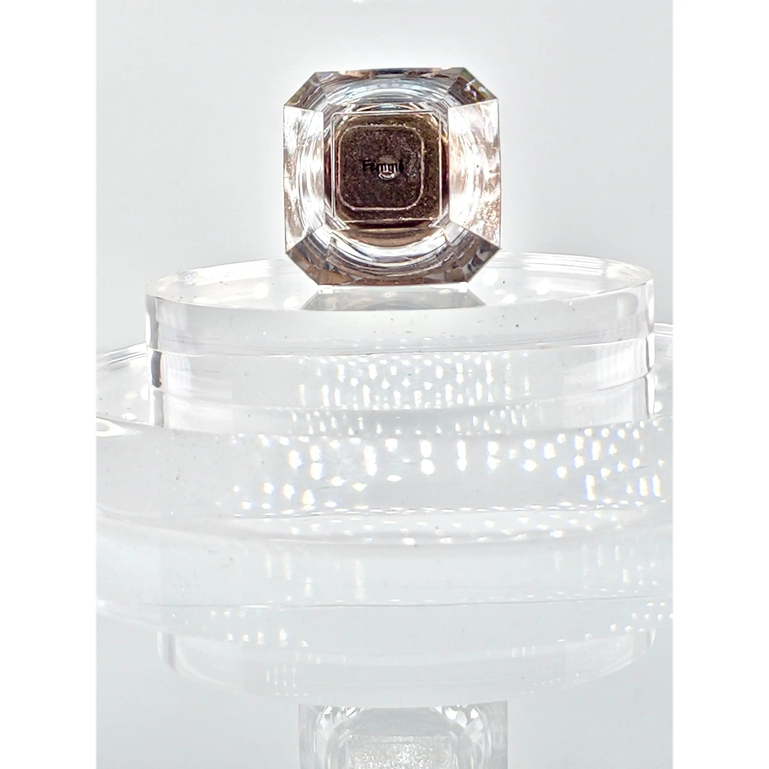 Femmé (Loose Eyeshadow Pigment)