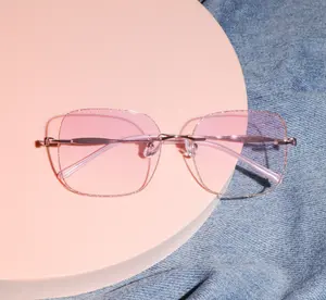 Photochomic Oversized Sunglasses for Women Metal Blue light Blocking Glasses lightweight  UV400 Outdoor