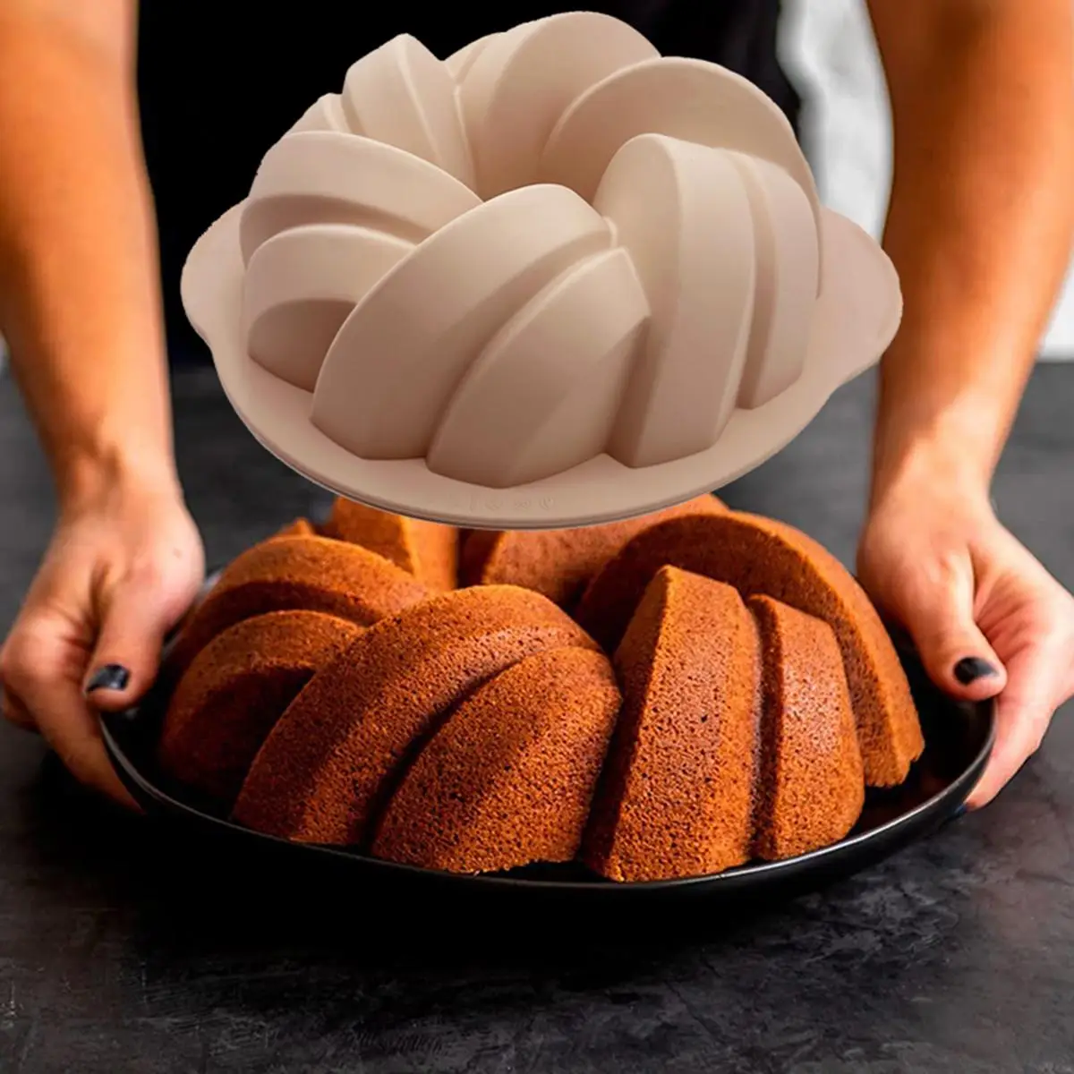 Silicone Cake Baking Mold, 1 Count Woven Design Non-stick Heat Resistant Cake Pan, Kitchen Baking Utensils Supplies Tools, Kitchen Gadgets