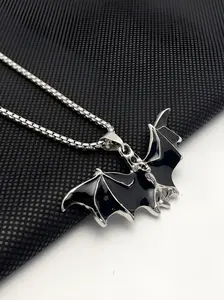 Cool Halloween Rock Punk Gothic Black Vampire Bat Necklace Pendent Sweater Chain Vintage Fashion Jewelry For Men Charm Gift