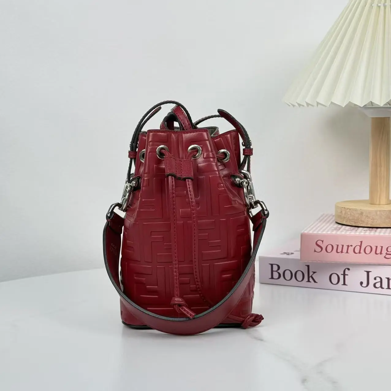 Pre-owned FENDI Mon Tresor Bucket Bag nono