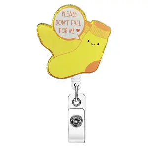 1pc badge scroll, Badge holder, glitter cute socks acrylic ID badge scroll, with slogan 'Don't be obsessed with me', a lovely and funny accessory for hanging ID badges in the office, an eye-catching item in the workplace