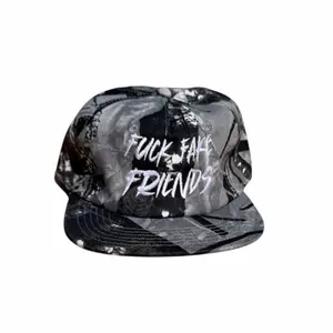 Kamo & Woodland Snaps