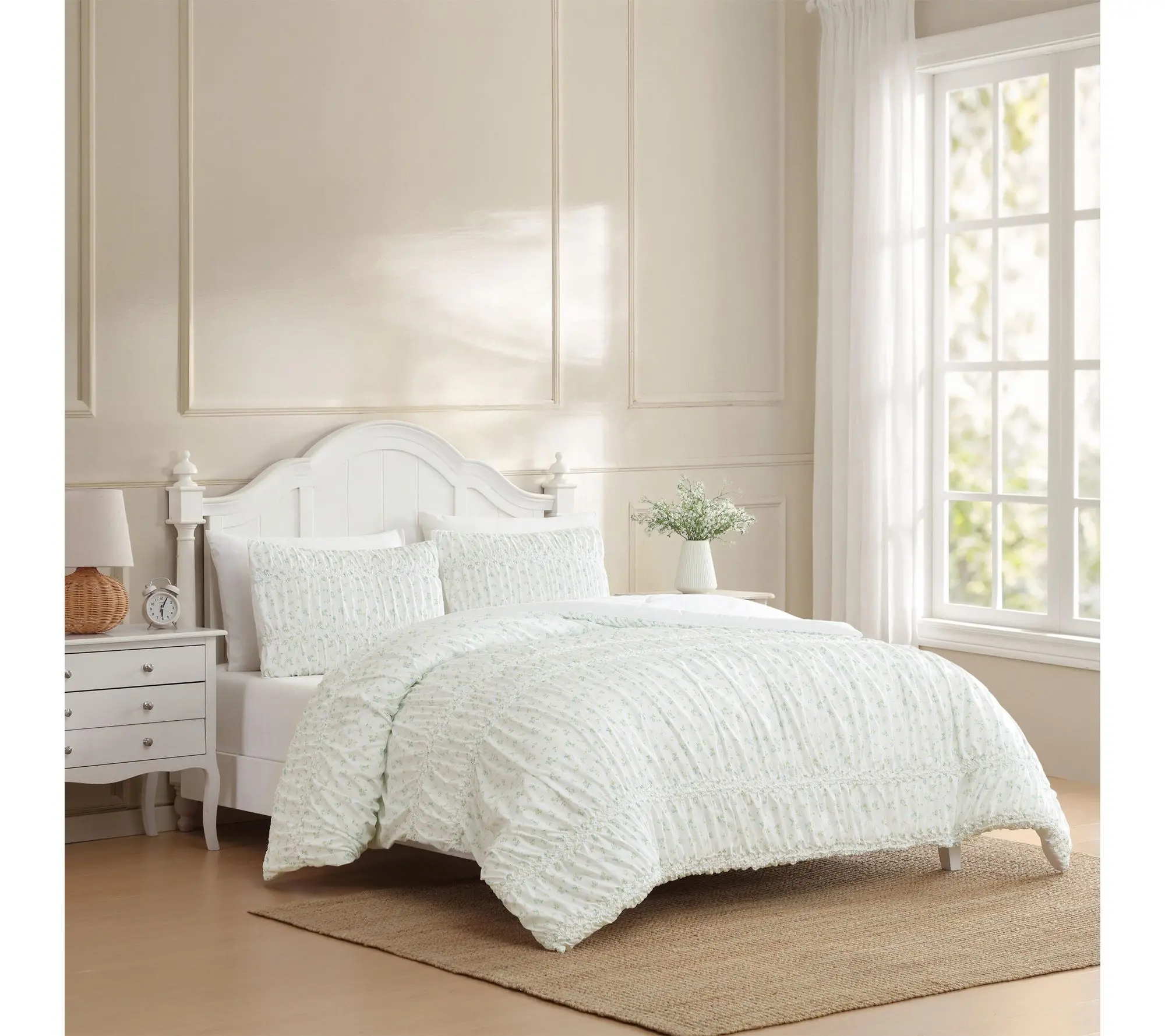 Laura Ashley Rosebuddies White TwinXL ComforterSet
