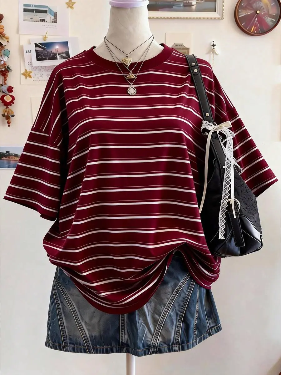 Striped Digital Print Fashionable Minimalist Plus Size Long Round Neck Drop Shoulder T-Shirt, Gift For Friends