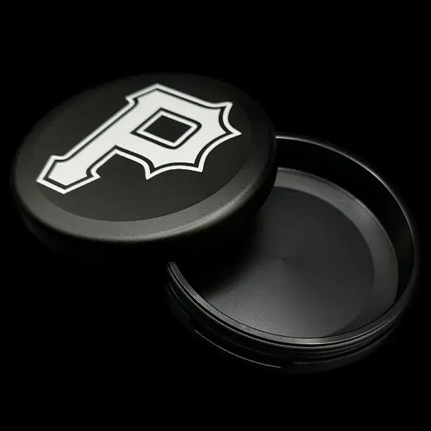 MY CAN Personalized Engraved Aluminum Long Cut Snus Cans with Waterproof Lid, Black Color - Customizable with Photo or Text of your choice 1 Compartments for Fresh Pouches - Engraving Available