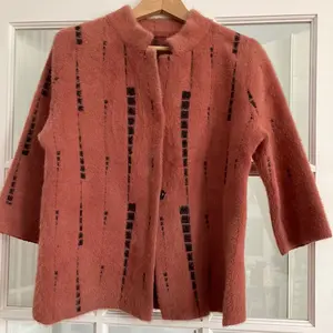 Chic & Cozy Rust-Colored Fuzzy Knit Jacket with Soft Fuzzy Texture, Subtle Black Geometric Stripe Detailing, Cropped Relaxed Fit, Comfortable Fabric