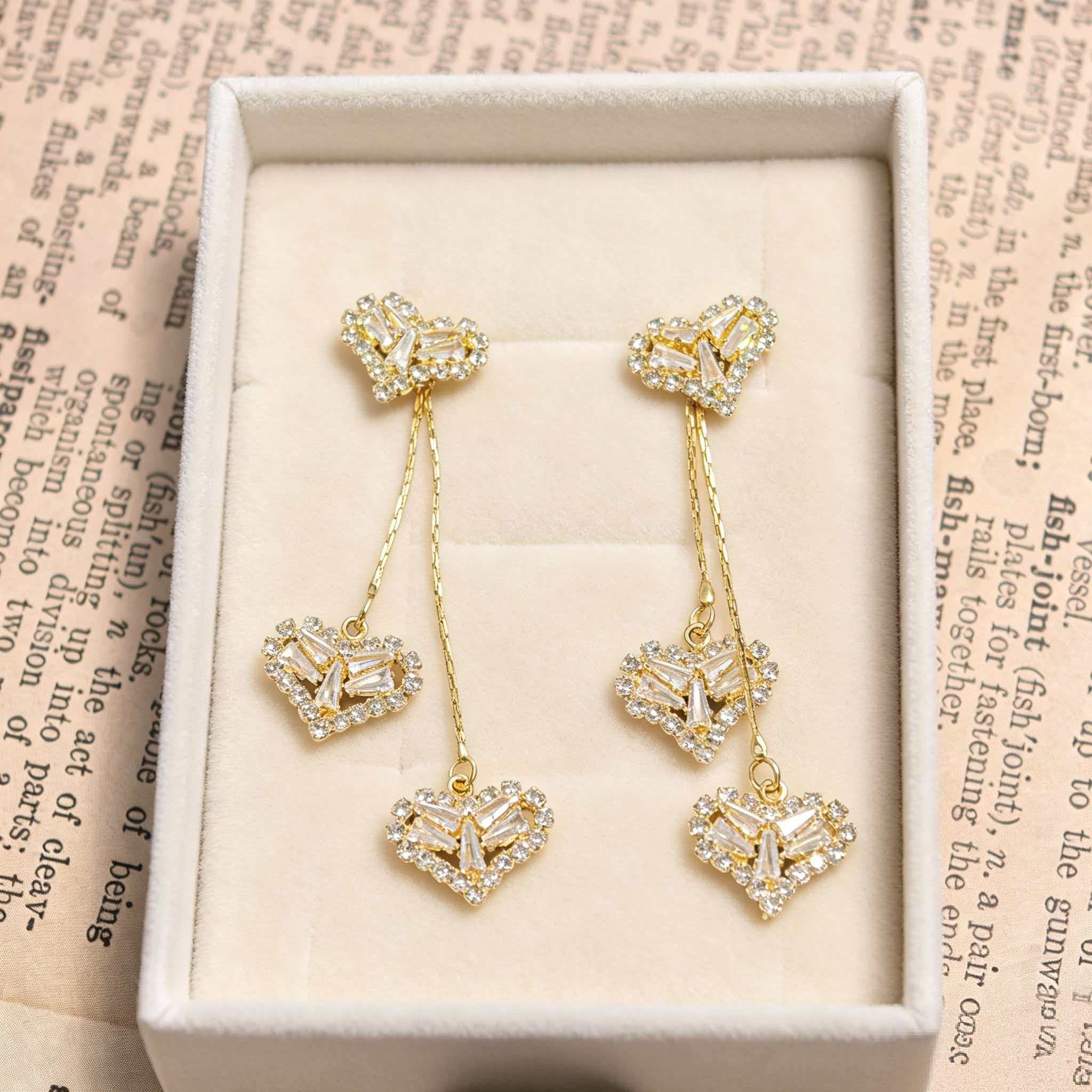 Heart Tassel Dangle Earrings for Women - 2-Way Wear Sparkling Cubic Zirconia Statement Earrings, Luxury Vintage Y2K Trendy Fashion Jewelry Gifts Two-Way Chic