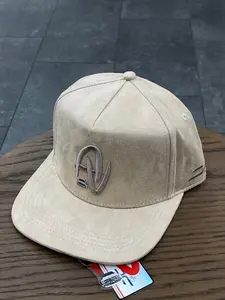 Edición especial x JC Hats