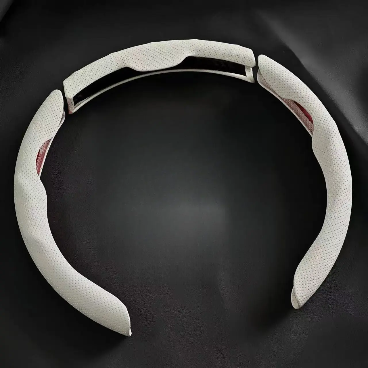 2026 New White Skin-Friendly SteeringWheelCover, 5D Napa Leather, 3-Piece Set with Shield Logo, Fits Most Models, Non-Slip and Durable, Thin Profile for a Close Fit, Ultra-Thin Silicone PU Rim Coverage mark design car Hand Stitched use cover wrap
