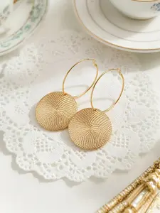 Large, exaggerated round earrings with a retro style Jewelry Fashionable Hoop Earrings Casual Trendy Jewelry