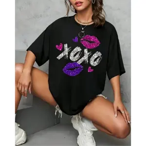 Xoxo Lips Heart Graphic Oversized T Shirt Women Cute Glitter Print Casual Short Sleeve Crewneck Summer Trendy Streetwear Top
