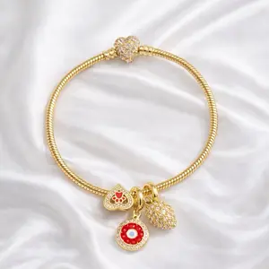 Pulsera elegante tipo charms
