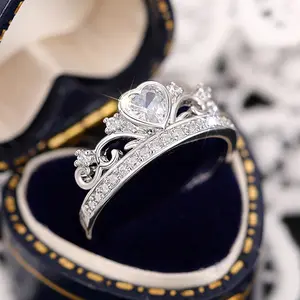 Heart-Shaped Crown Ring for Women – Elegant & Luxurious Jewelry, Sweet Gift for Dates, Anniversaries & Special Moments