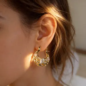 Boho Floral Gold Hoop Earrings for Women, Vintage Hollow Statement Earrings, Colorful Flower Drop Hoops, Trendy Accessories, Gifts for Girlfriend, Everyday Jewelry