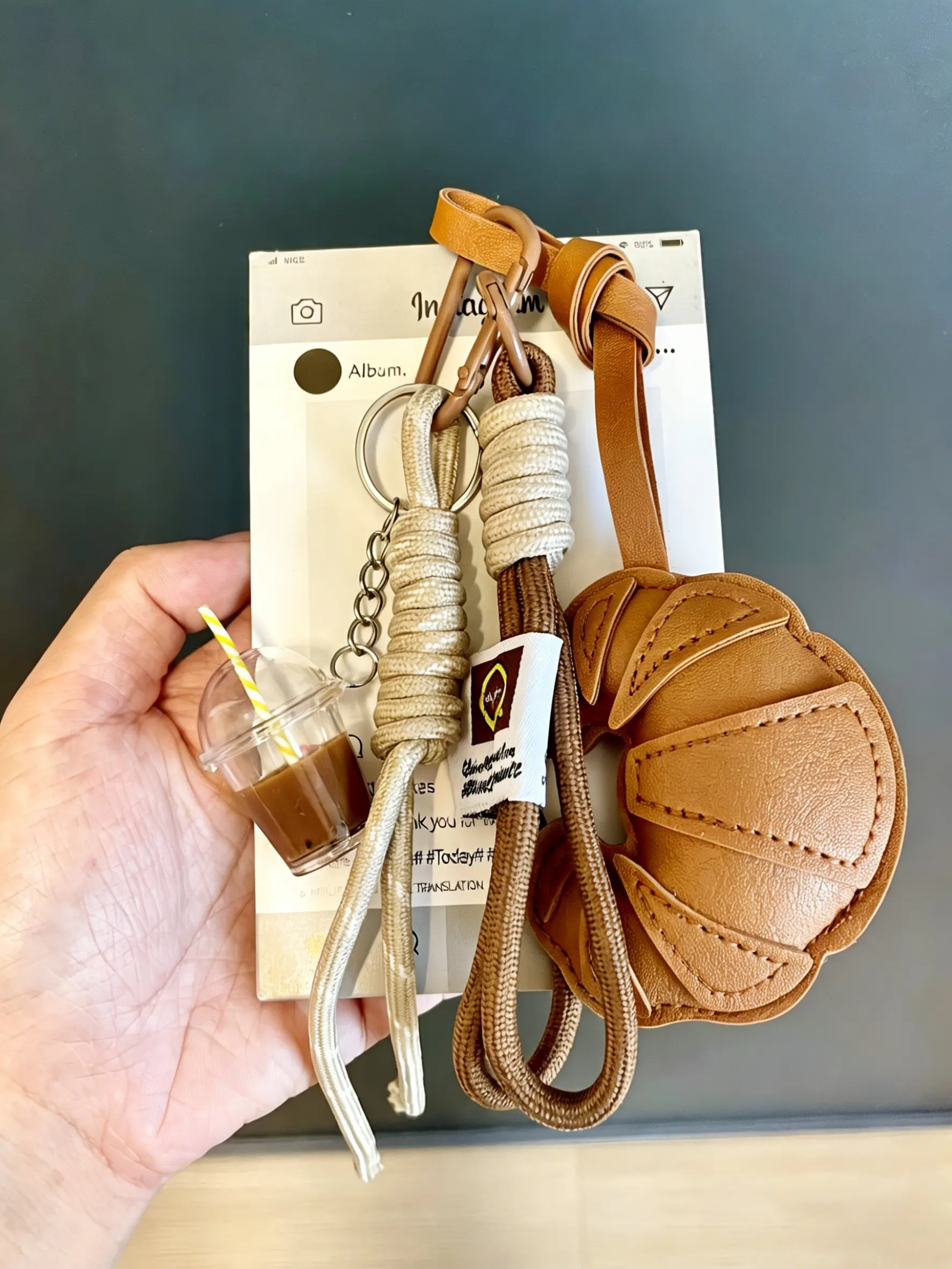 Bag Pendant, Trendy bag charms, Croissant Bag Charm Complex Design Bow + Milk Tea 3d Accessories Instagram Style Exquisite Color Blocking Suitable For Bags And Keys Keychain Cute Charms For Purses