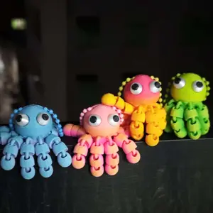 Cute Squid Keychain, Desktop Decoration & Stress Relief Toy, 4 Colors Available, 3D Printed Squid Keychain, Colorful Animal Pendant