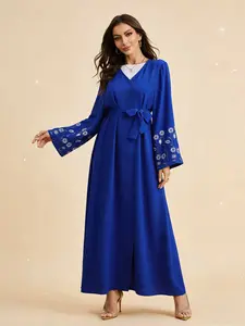 Women's Floral Embroidery Belted Abaya, Elegant Long Sleeve Long Dress for Muslim, Ladies Islamic Clothing for All Seasons, Floral Embellished Abaya