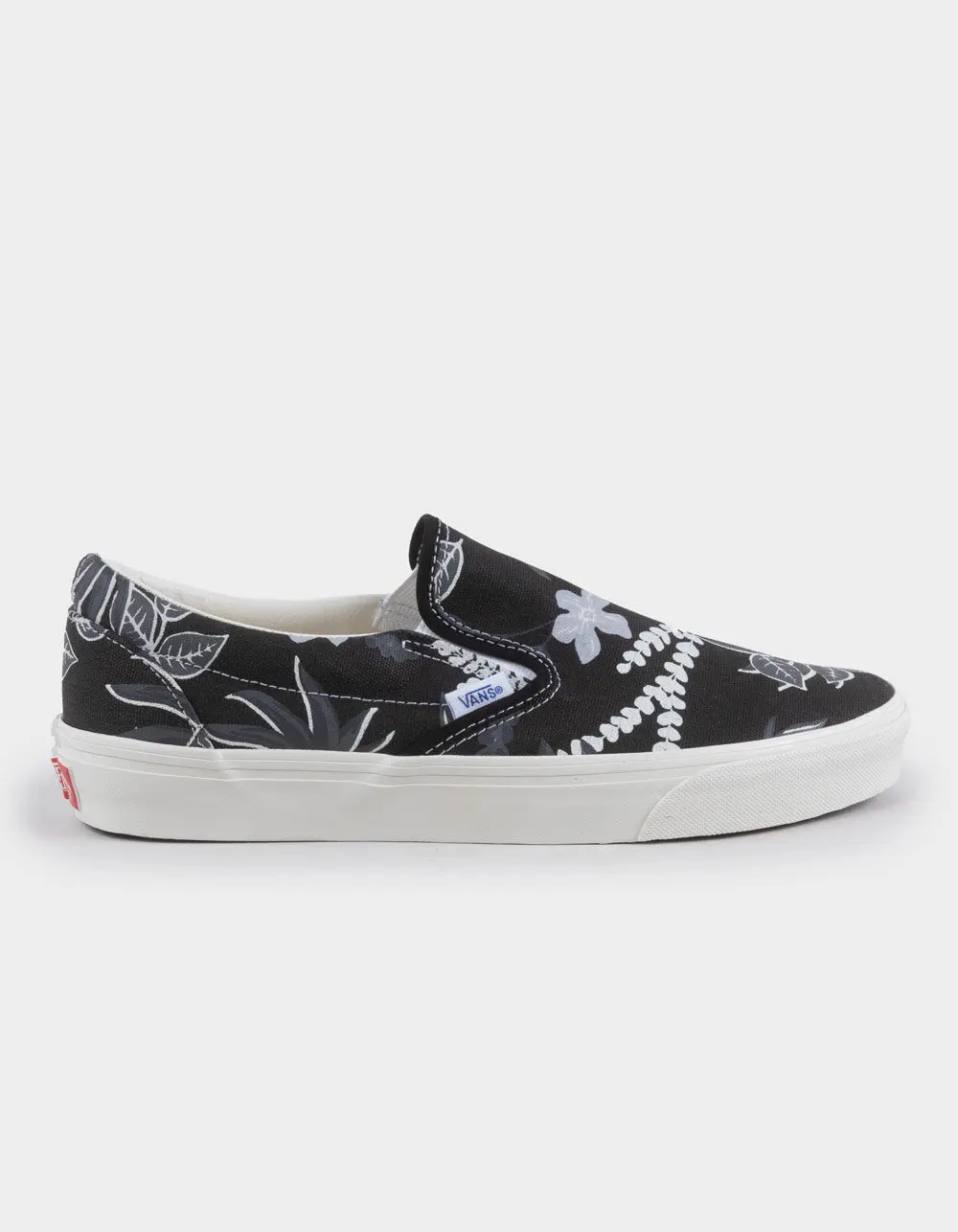 VANS  Mens Classic Slip-On Shoes