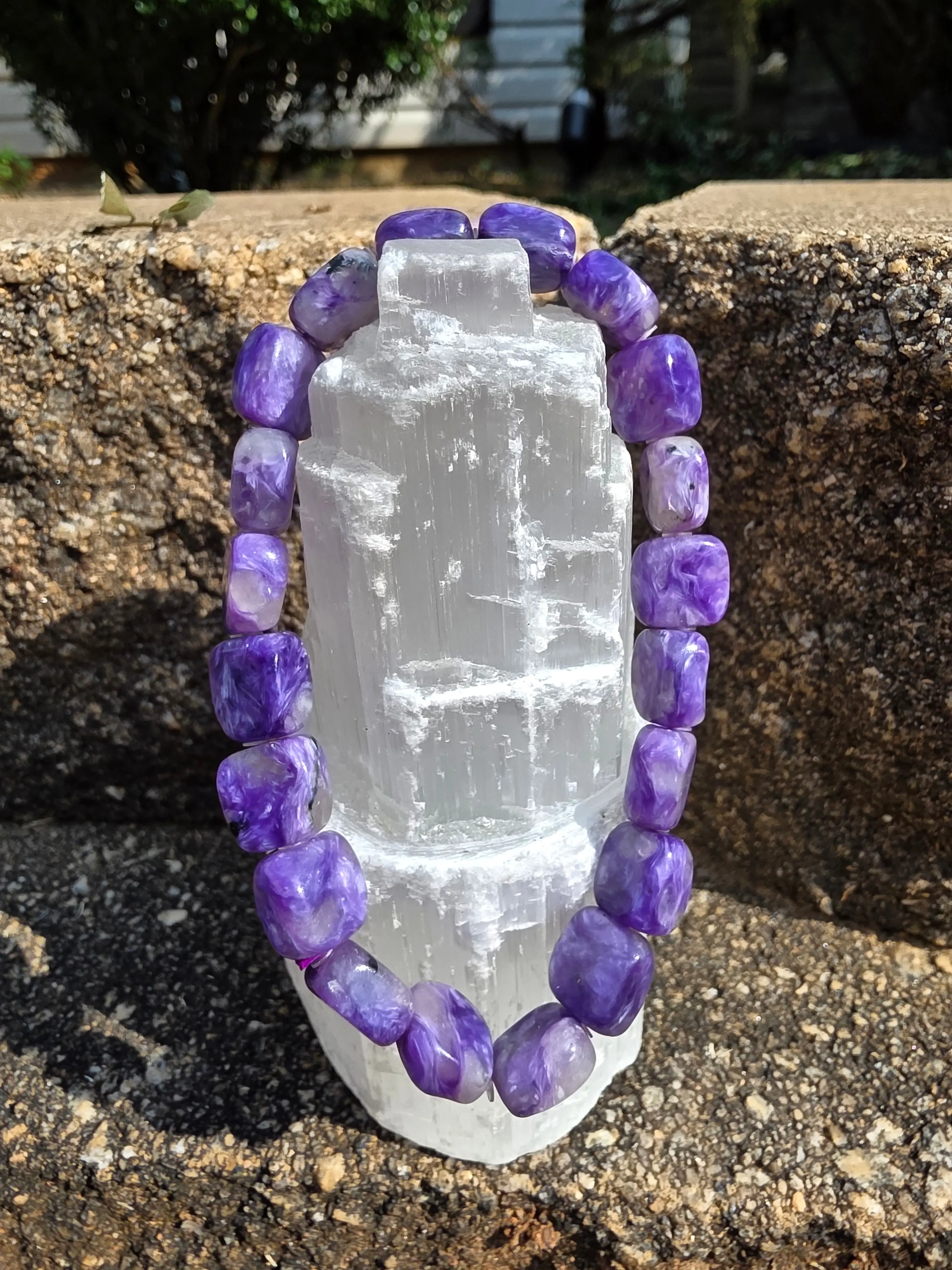 🔮 Charoite Bracelet – Cosmic Courage in 10mm (Pebble)