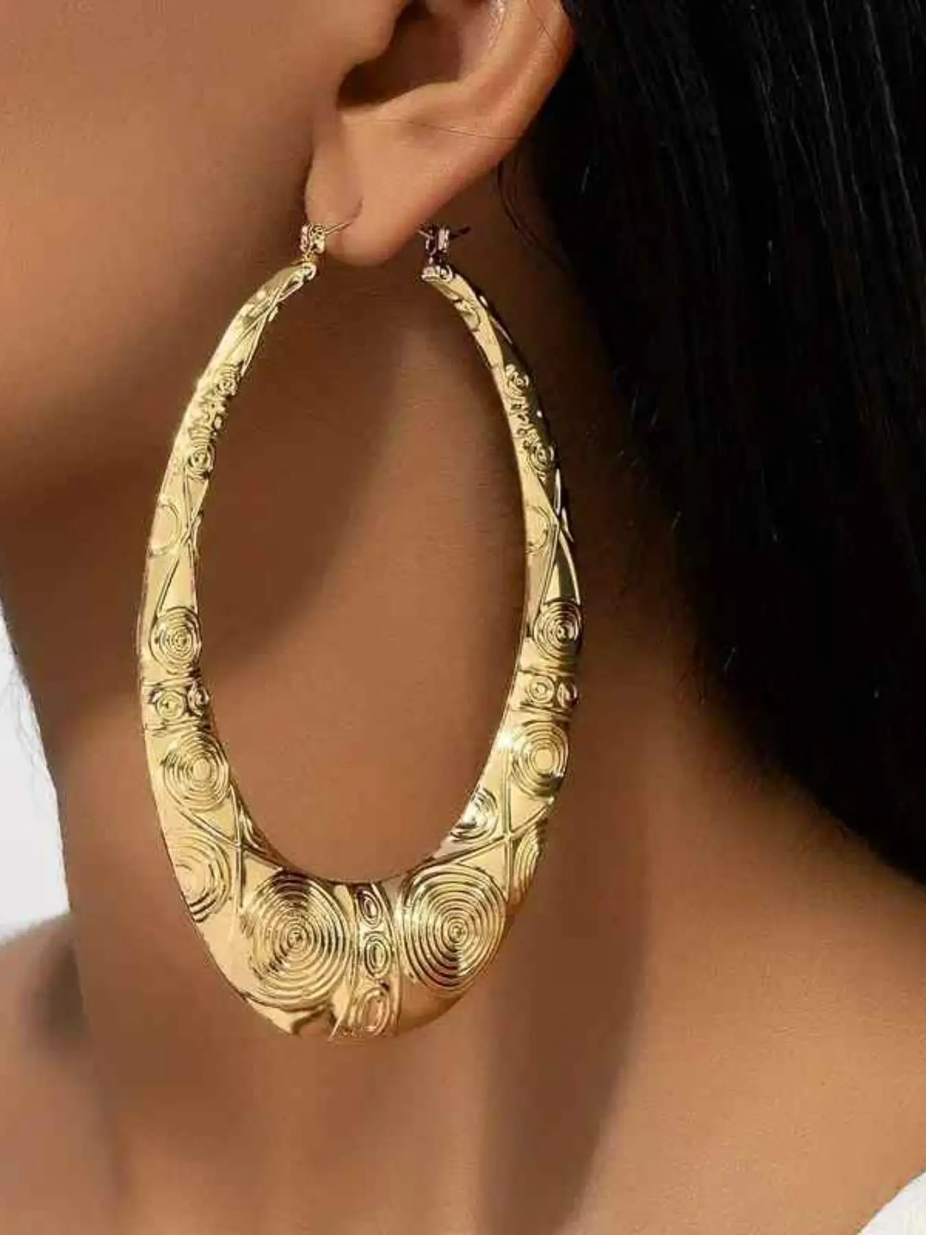 1 Pair Oval Shaped Spiral Engraving Hoop Earrings, Fashion Large Zinc Alloy Exaggerated Jewelry for Women, Daily Clothing Decor for Girl