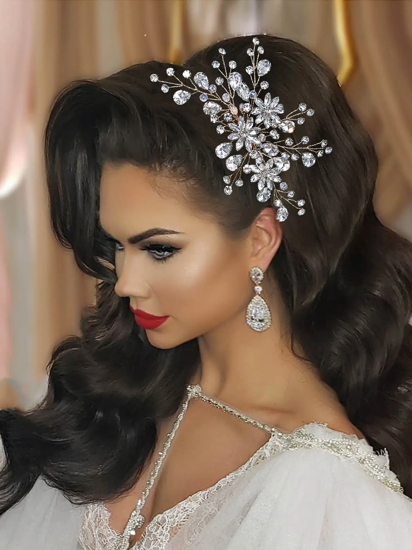 Handmade Rhinestone Hair Comb Elegant Bridal Women's Accessory Hair Ornament for Wedding Season Bride Party Ball Festival Costume Jewelry