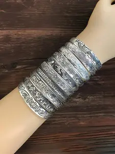 Vintage Chinese Style Cuff Bangle, Adjustable Engraved Design, Boho Alloy Bracelet, Stackable Bracelets, Fashion Accessory for All Seasons, Unisex Jewelry