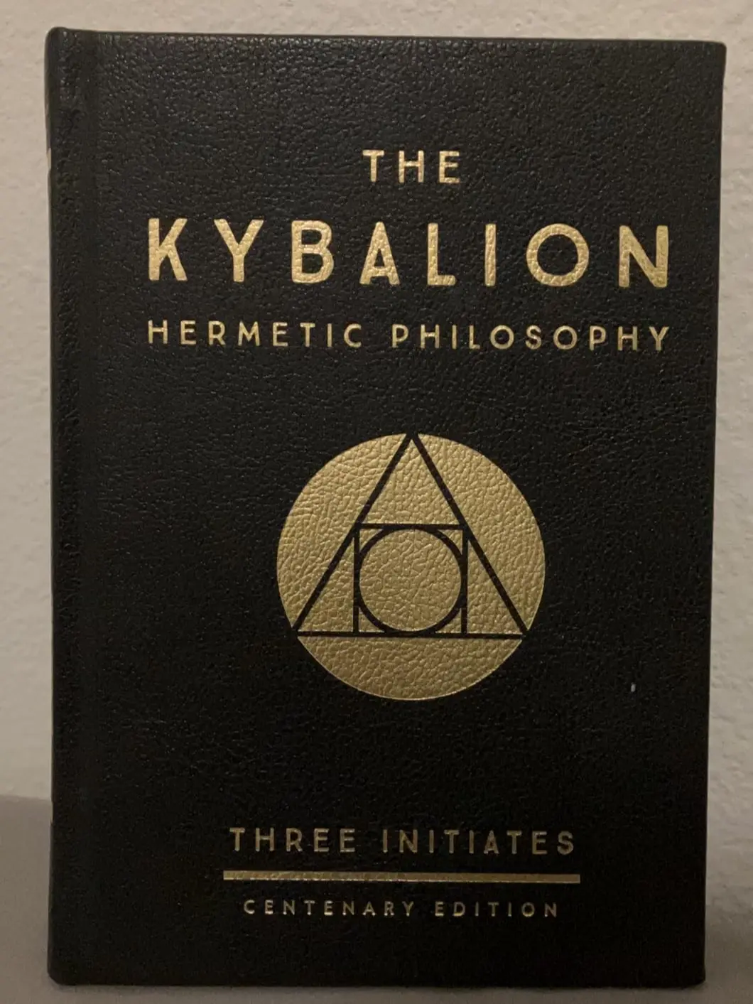 Kybalion Book: Centenary Special Edition Hardcover by the 3 Initiates, Elegant (Humanities & Social Sciences, Religion & Philosophy Book)