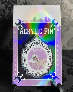 'Motto Mo!' 2.5" acrylic pin