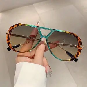 Fashionable Round Double Nose Frame Colorful Fashion Glasses-Stylish Protection Women's Gift for Birthdays, Mother's Day, Ideal for Summer Wear