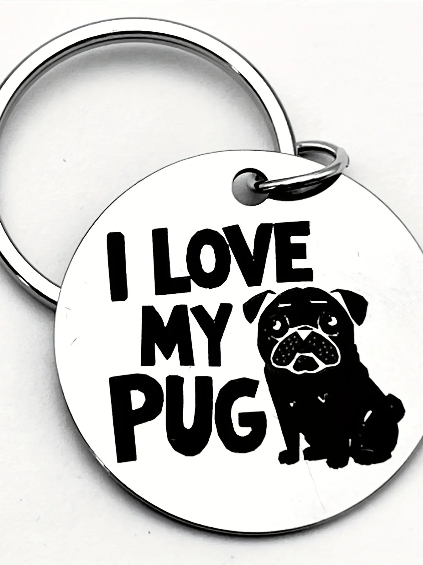 "I love my pug" Cartoon dog puppy stainless steel keychain, exclusive to pet lovers, cute pug design, a must for canine friends, fashionable, cute and novel holiday gift accessories