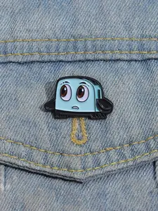 Cute Cartoon Bread Machine Design Brooch, Fashion Brooch for Daily Clothing Decor,  Enamel Pin Suitable for Backpacks, Jeans, Scarves, Hats Decoration, Fashion Accessory, Hat Pins