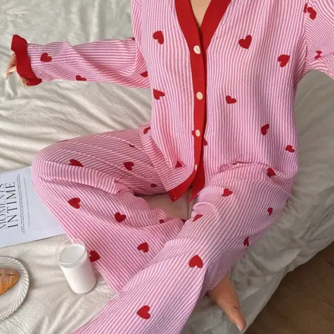 Valentine's Day Elegant Women's Sleepwear Loungewear Set, Heart Pattern V Neck Short Sleeve Top and Long Pants, Lightweight Polyester Homeewear Pajama