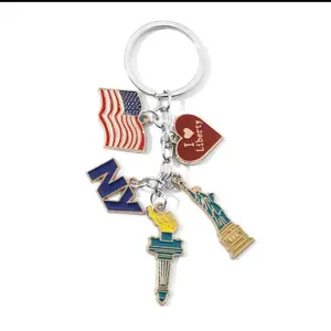 American Flag & Statue of Liberty Keychain - New York NY Charm - Patriotic Jewelry Gift for Keys Cars Bags - Unique National Pride Accessory
