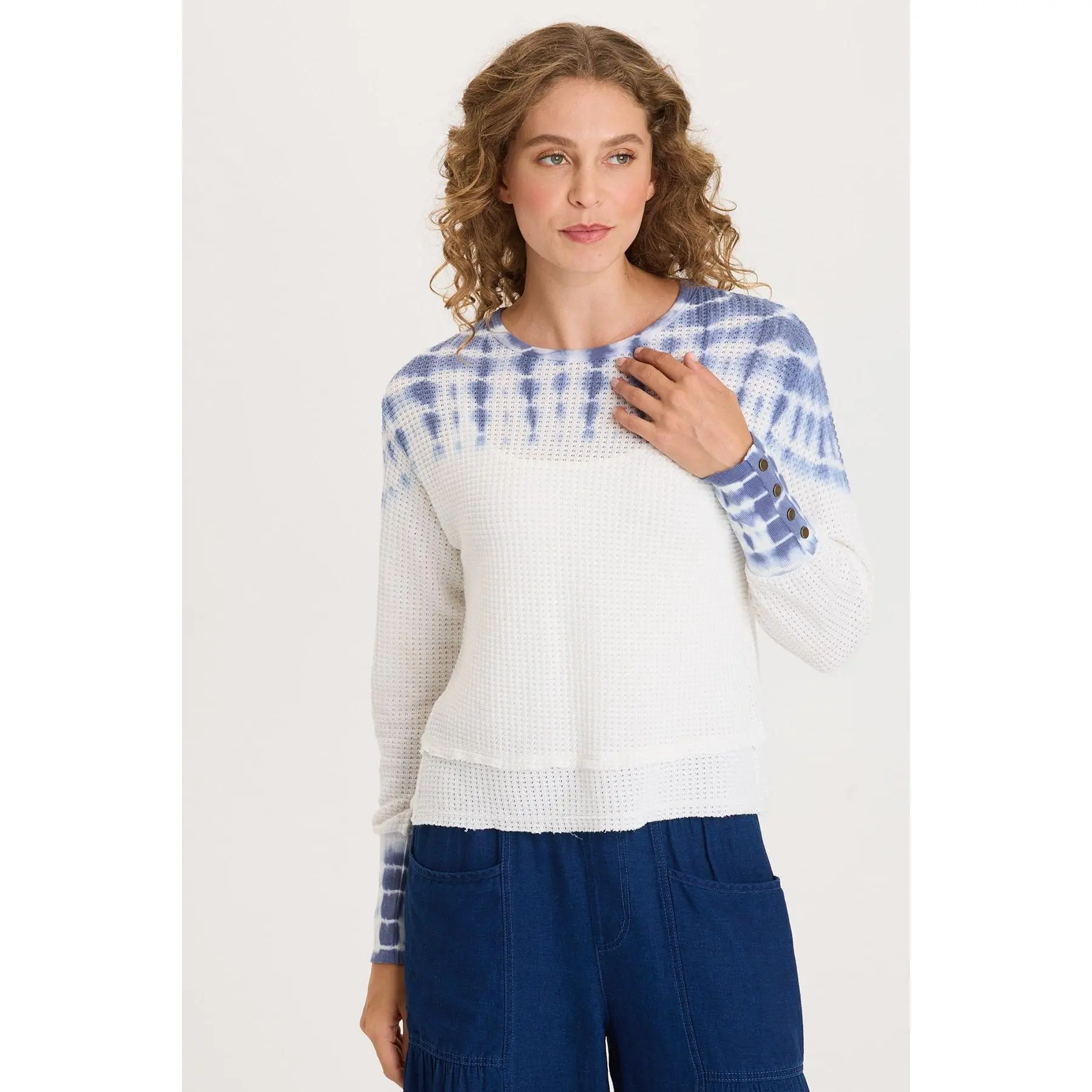 Kelsoe Buttoned Cuffs Thermal Long Sleeve Top