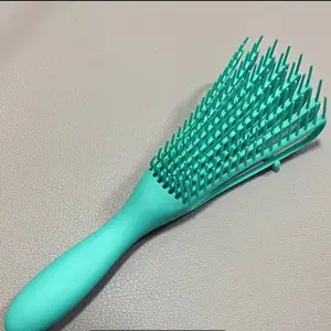 Detangling hair brush