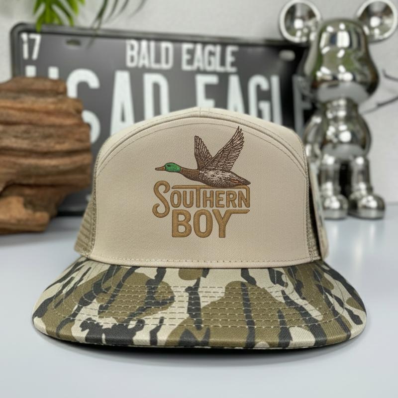 Southern Boy Duck Hat Flying Mallard Embroidered Trucker Cap Camo Brim Snapback Hat for Men Outdoor Southern Style Hunting Hat