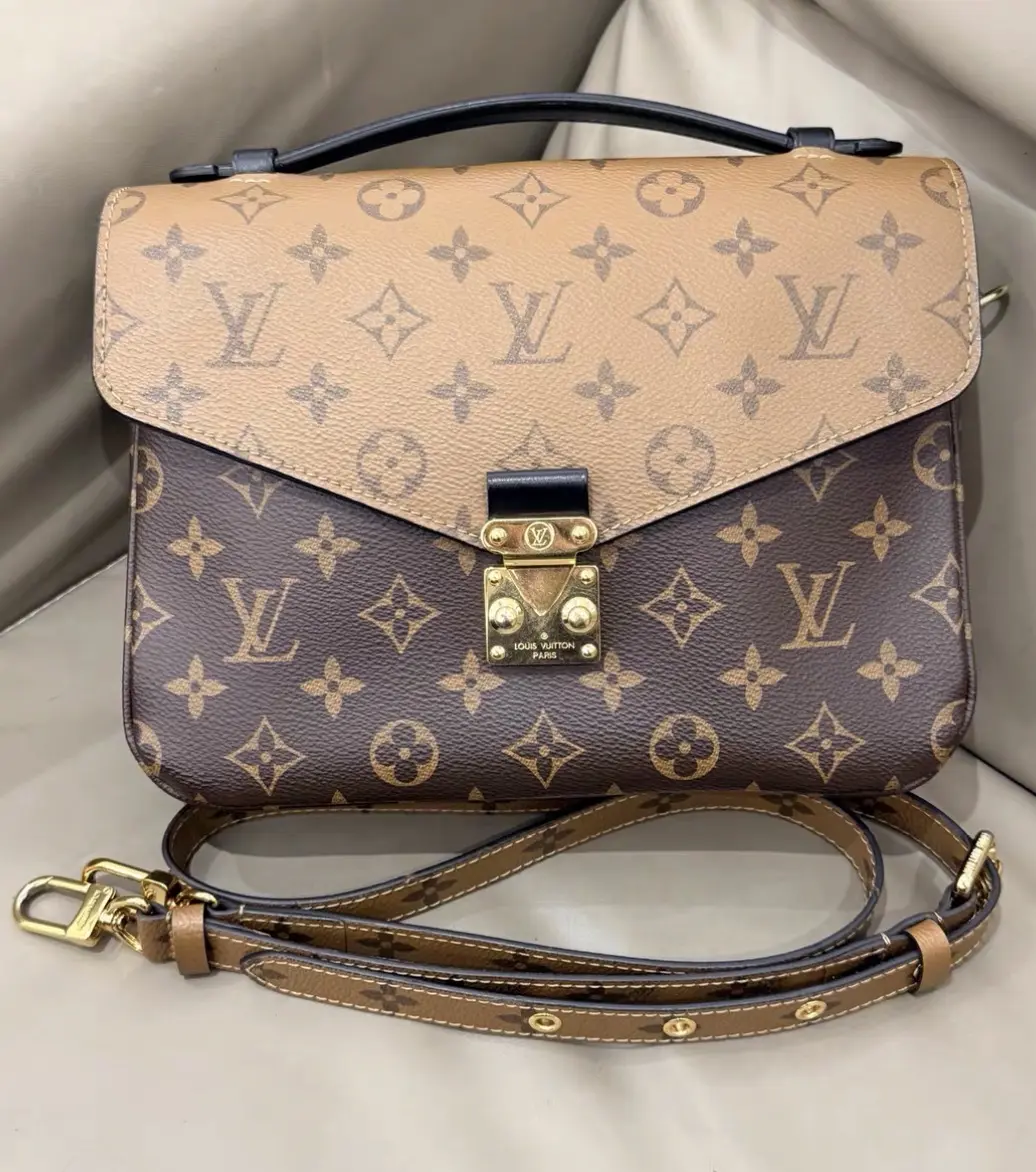 Pre-owned Louis Vuitton Vuitoon Reverse Monogram Leather Pochette Metis Shoulder Bag