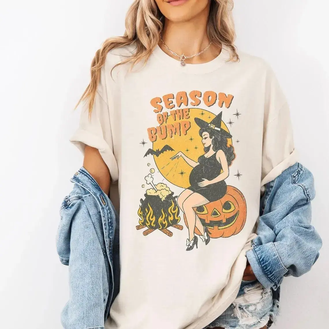 Season of the Bump T-Shirt, Funny Pregnant Witch Graphic Tee, Halloween Maternity Shirt, Expecting Mom Gift, Pumpkin Pregnancy Top for Women