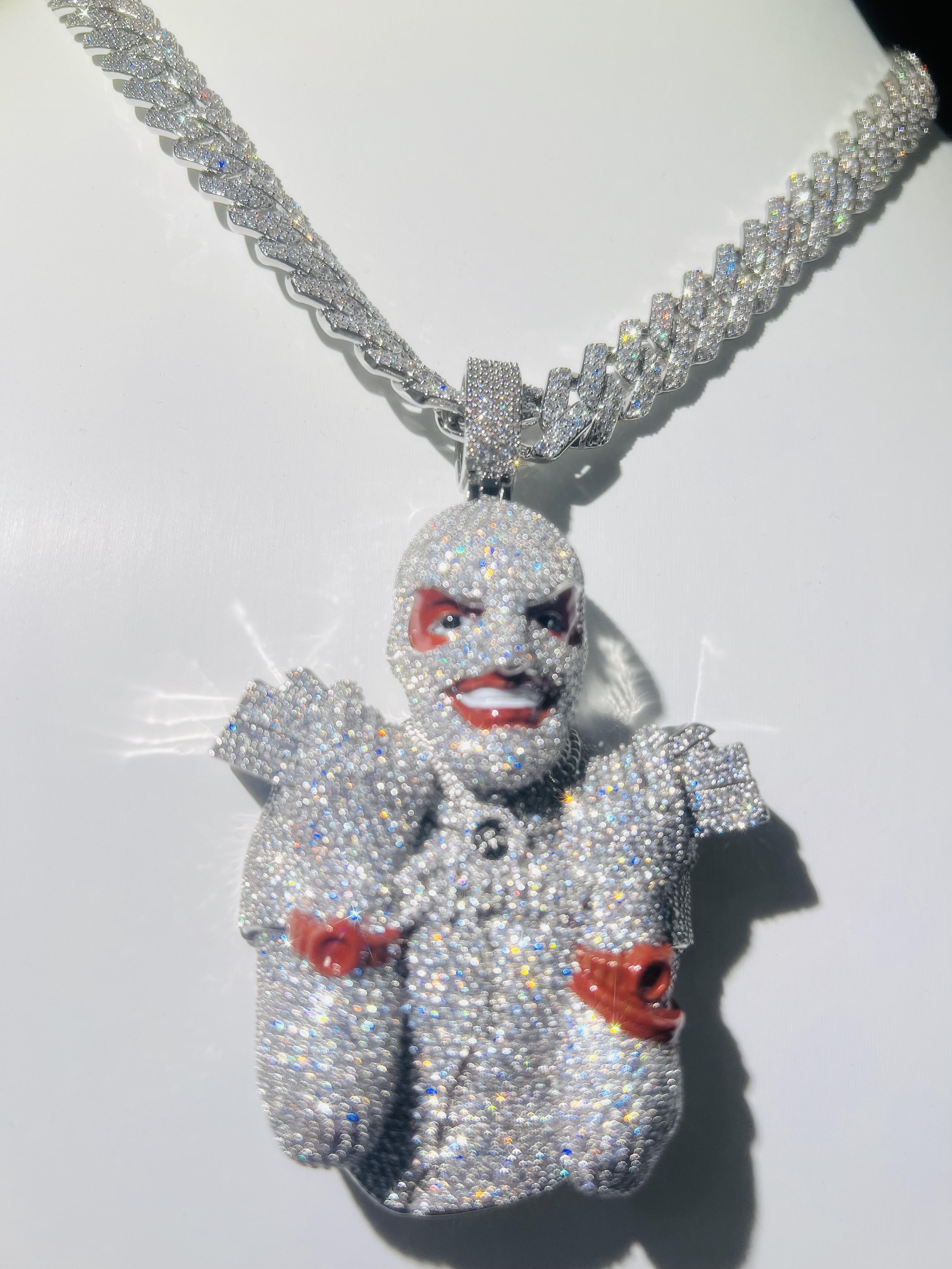 Personalized customized ice cold pendant, flying sky dollar bill thief face diamond inlaid pendant, hip-hop pendant, full of ice rap singer charm, wearing pendant accessories for large carnival parties, hip-hop classical pendant