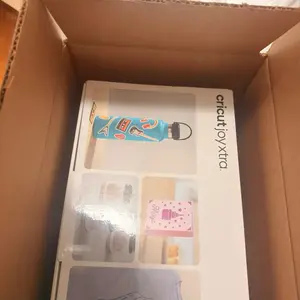 Cricut Joy Extra Compact Cutting Machine for Small DIY Projects, Crafting, and Label Making