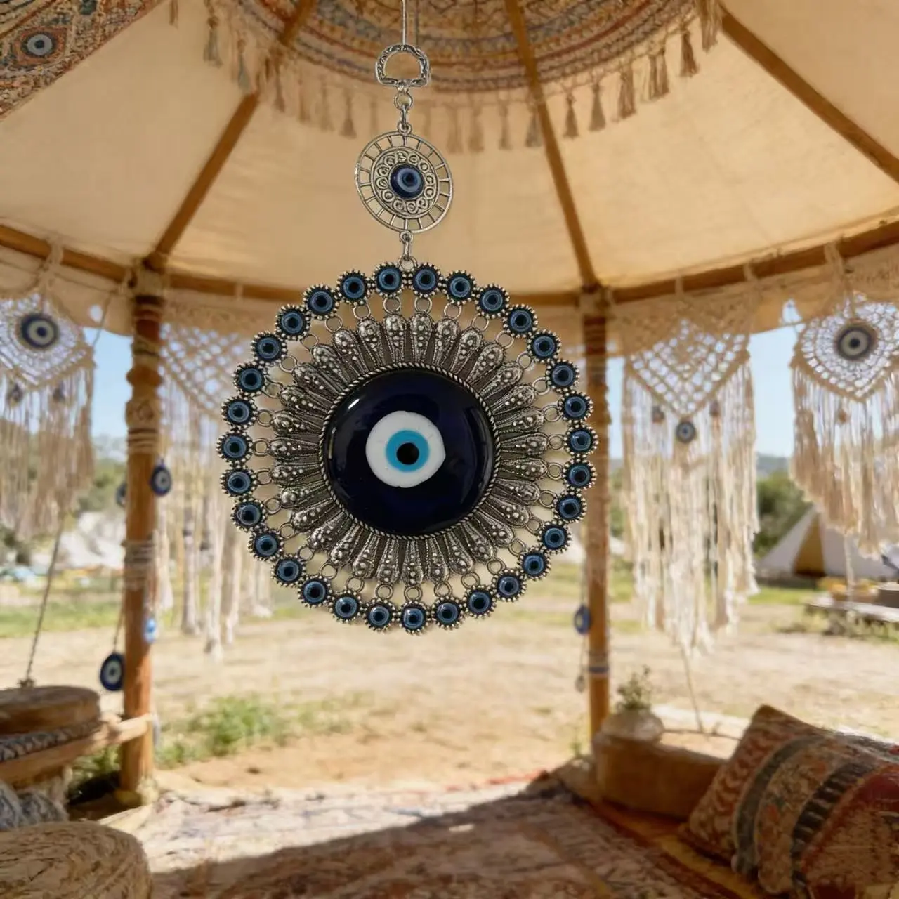 Bohemian Style Demon Eye Wall Hanging Decoration, Silver Color Metal Blue Turkish Eyes Dreamcatcher, Vintage Home Decor Ornament Hangable, Boho Decoration, Aesthetic Wall Decor, Metal Wall Art, Home Decor Items, Hangable Room Decor