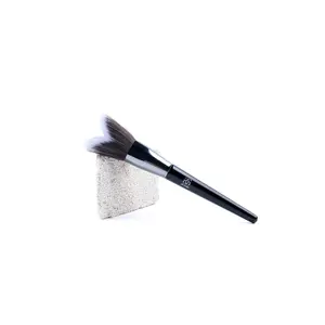 Eyelash Cleansing Brush