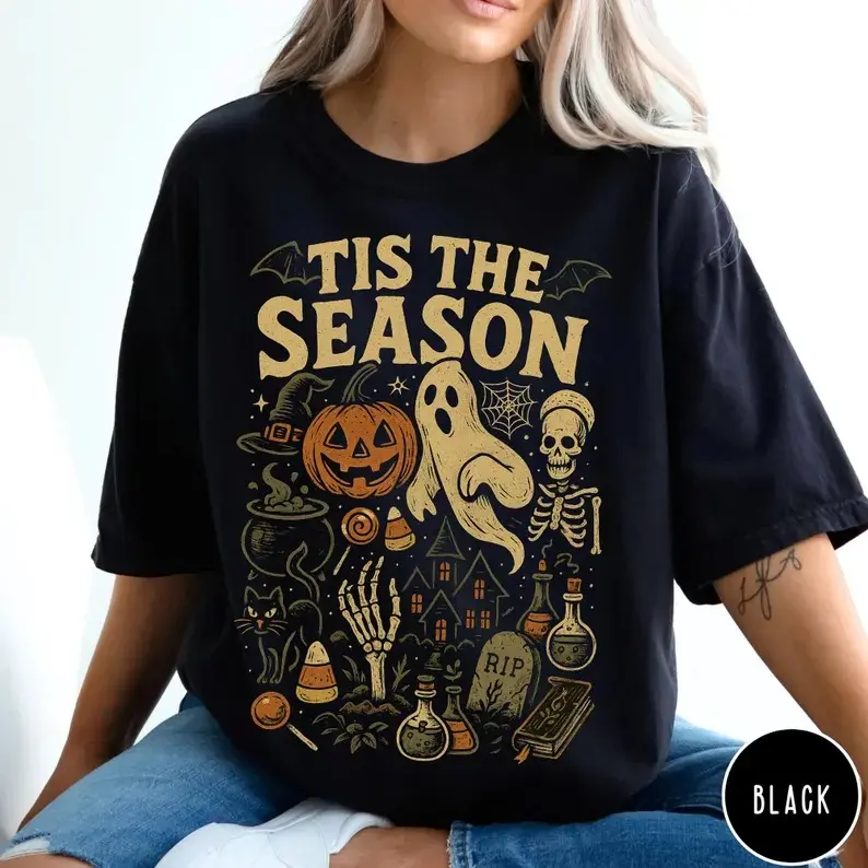Comfort Colors Pumpkin Ghost Graphic Tee, Tis' the Season Halloween Shirt,  Retro Halloween Style, Vintage Halloween Aesthetic, Women's Halloween Gift