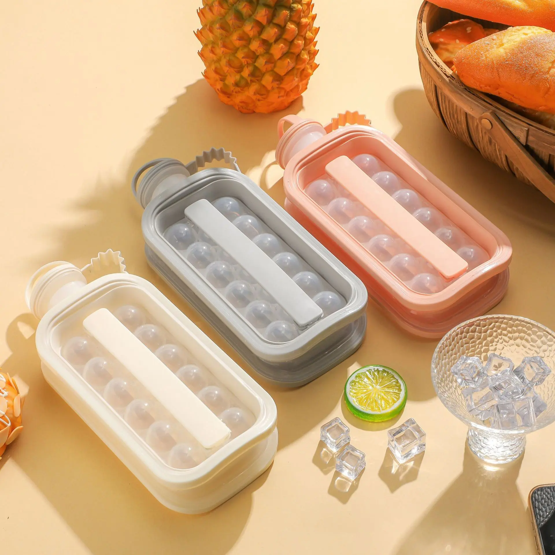 Fashionable Ice Ball Maker Water Bottle, Leak-Proof Ice Cube Tray with Handle, Food Safe Silicone Mold, Whiskey Ice Mold for Drinks, Cocktails, Iced Coffee, Ice Ball Molds