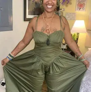 LONG LEG BACK OUT JUMPER